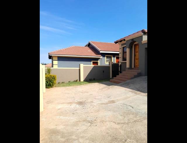3 BEDROOM HOUSE FOR SALE IN MUNSIEVILLE SOUTH